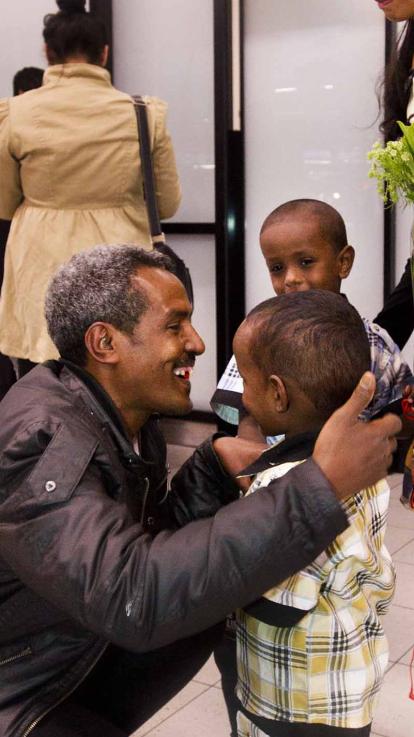 2_gezinshereniging_knuffel_ara