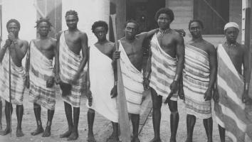 een groep marrons in Suriname