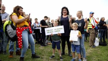 Van der Plas op de foto bij boerenprotesten