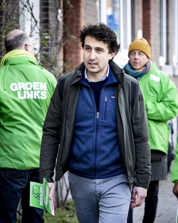 Jesse Klaver flyert in Rotterdam in aanloop naar de Provinciale Statenverkiezingen van 2023