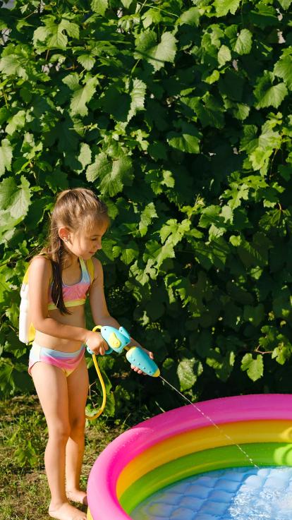 vullen van opblaaszwembadje 