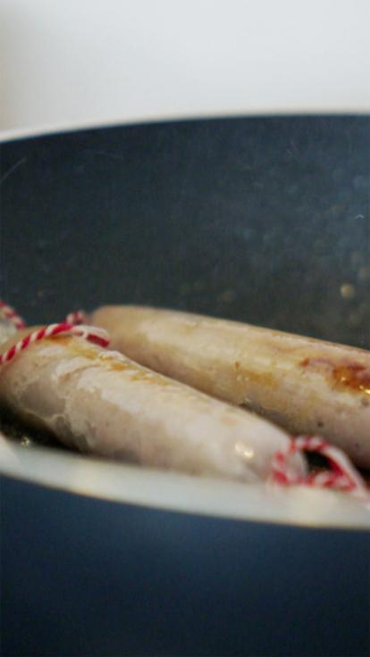 Op deze foto zie je Willem van Eelen, de geestelijk vader van kweekvlees. 