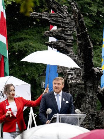 Willem-Alexander houdt een toespraak