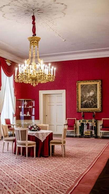 Overzichtsfoto van een kamer in Paleis Noordeinde.