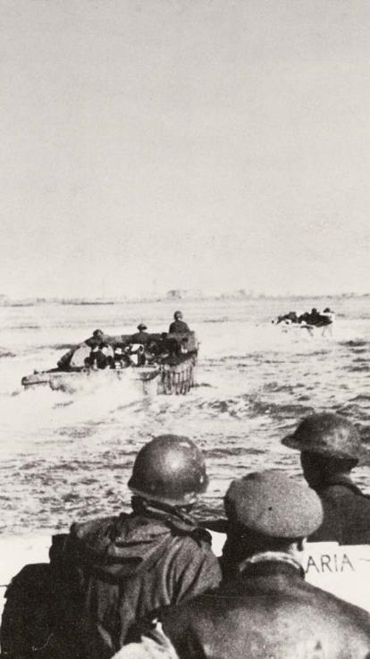 Geallieerde varen vanuit Breskens naar Vlissingen