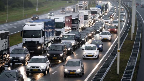 een file op de snelweg