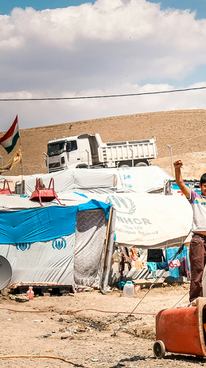 Man Jemen in Europa vluchtelingenkamp