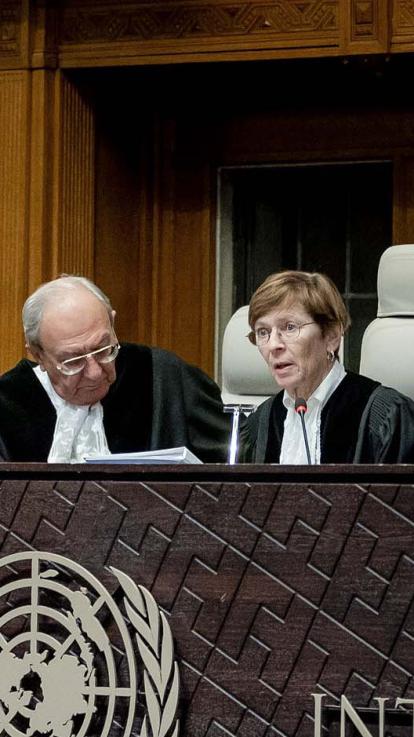 twee rechters van het Hof