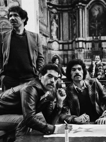 Buitenlandse gastarbeiders bezetten de kerk