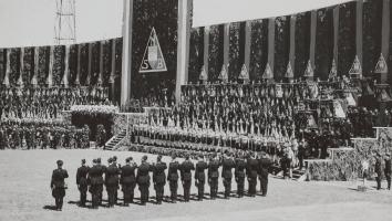 Een grote bijeenkomst van de NSB in de open lucht