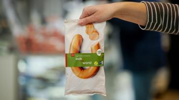 De vegetarische versie van de rookworst van de Hema