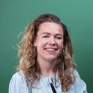 een portretfoto van Mirthe van der Drift