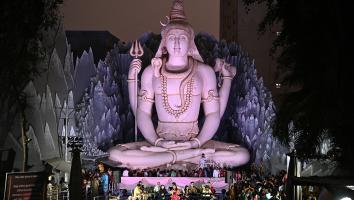 Beeld van hindoe god Shiva 