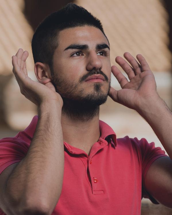 een moslim aan het bidden