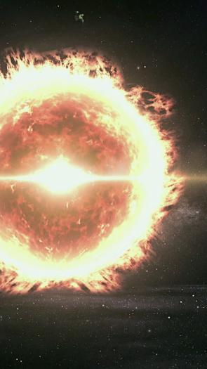 André Kuipers naast een weergave van de zon