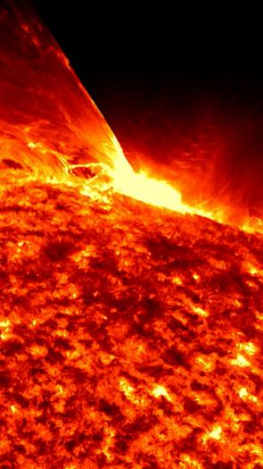 een zonnevlam op de zon