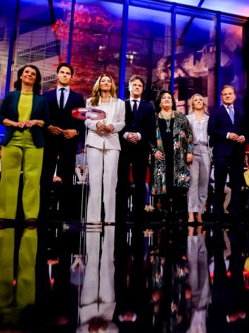 diverse lijsttrekkers tijdens een debat op tv
