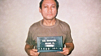Manuel Noriega nadat hij is opgepakt