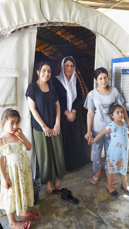 mensen die in tenten verblijven in Irak 