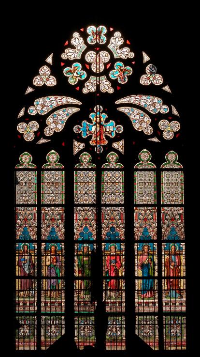 Glas in lood raam in kerk