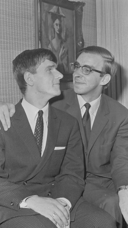 Twee mannen trouwen in 1967 in Rotterdam