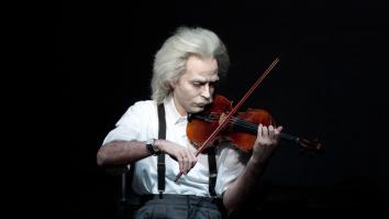 Einstein on the beach opera